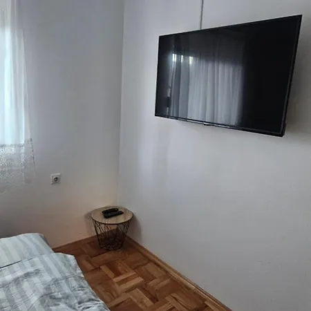 Vikendica Kod Koje Holiday home *